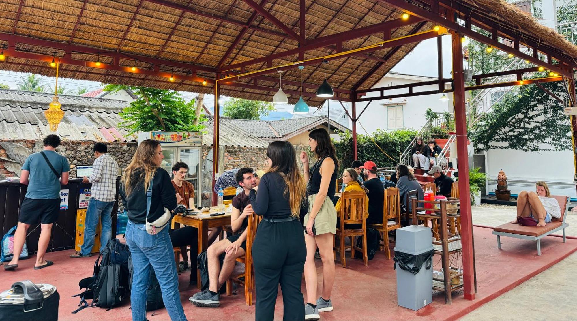 Sabai Sabai Backpackers Hostel 루앙프라방 외부 사진