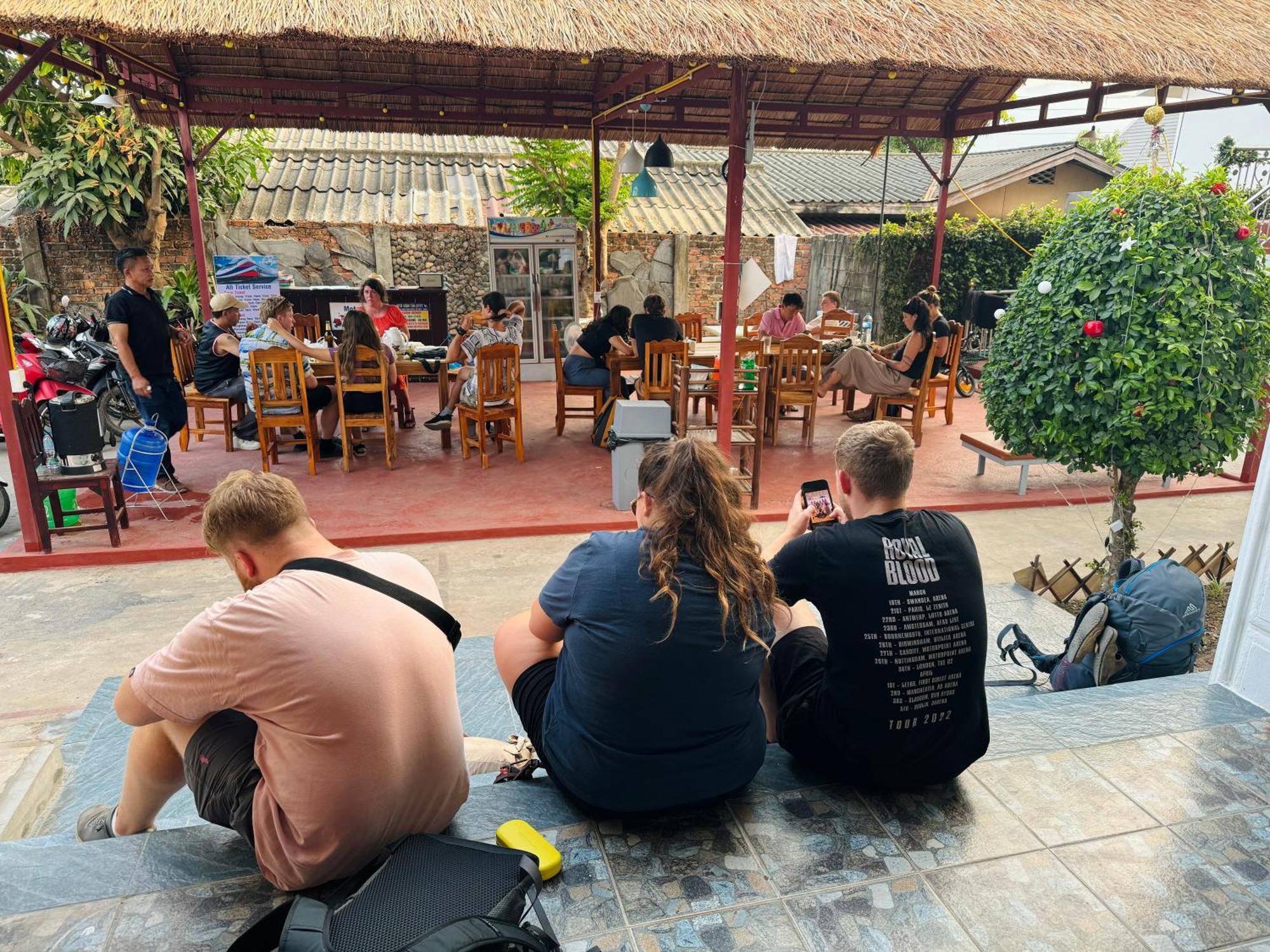 Sabai Sabai Backpackers Hostel 루앙프라방 외부 사진
