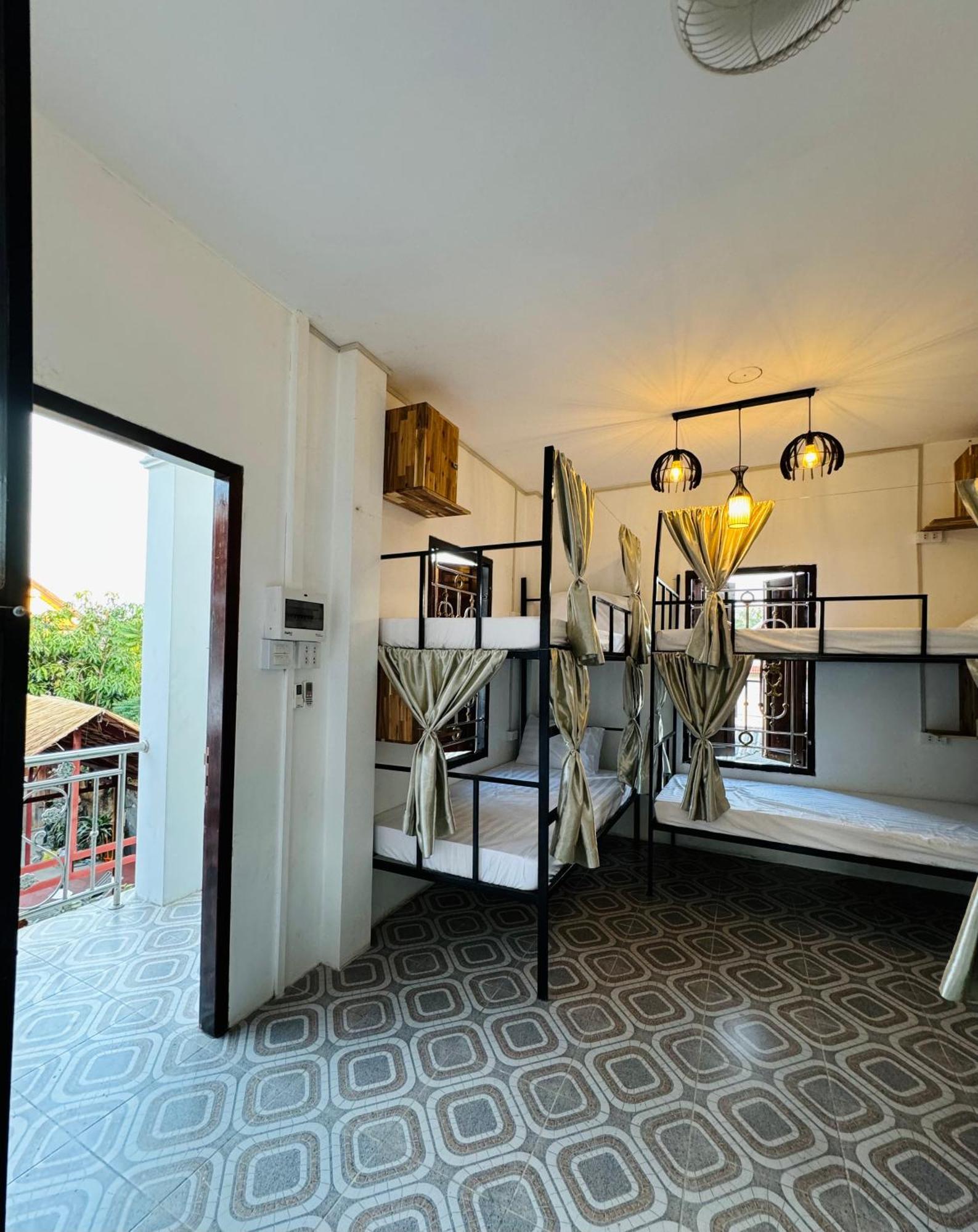 Sabai Sabai Backpackers Hostel 루앙프라방 외부 사진
