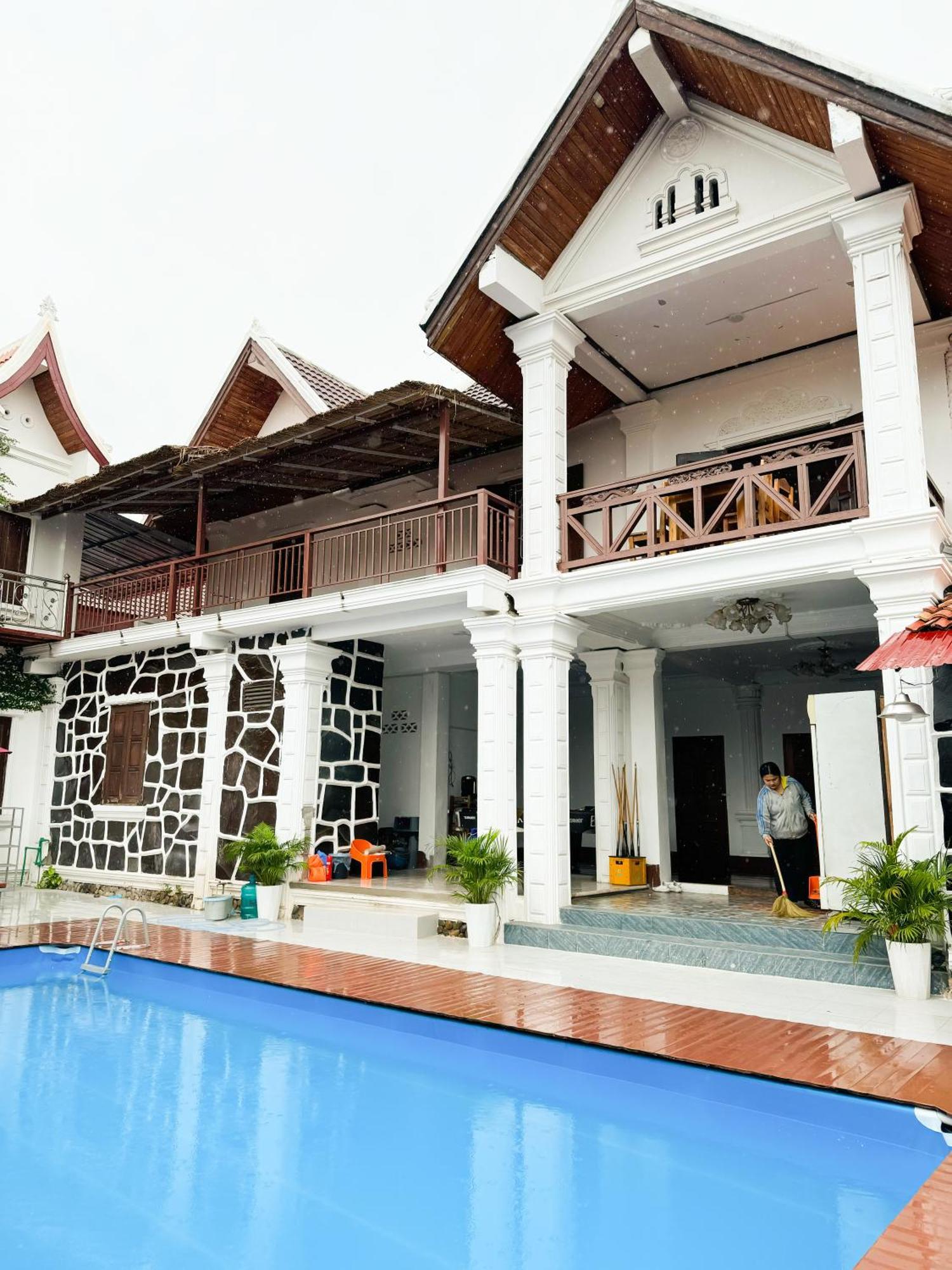 Sabai Sabai Backpackers Hostel 루앙프라방 외부 사진