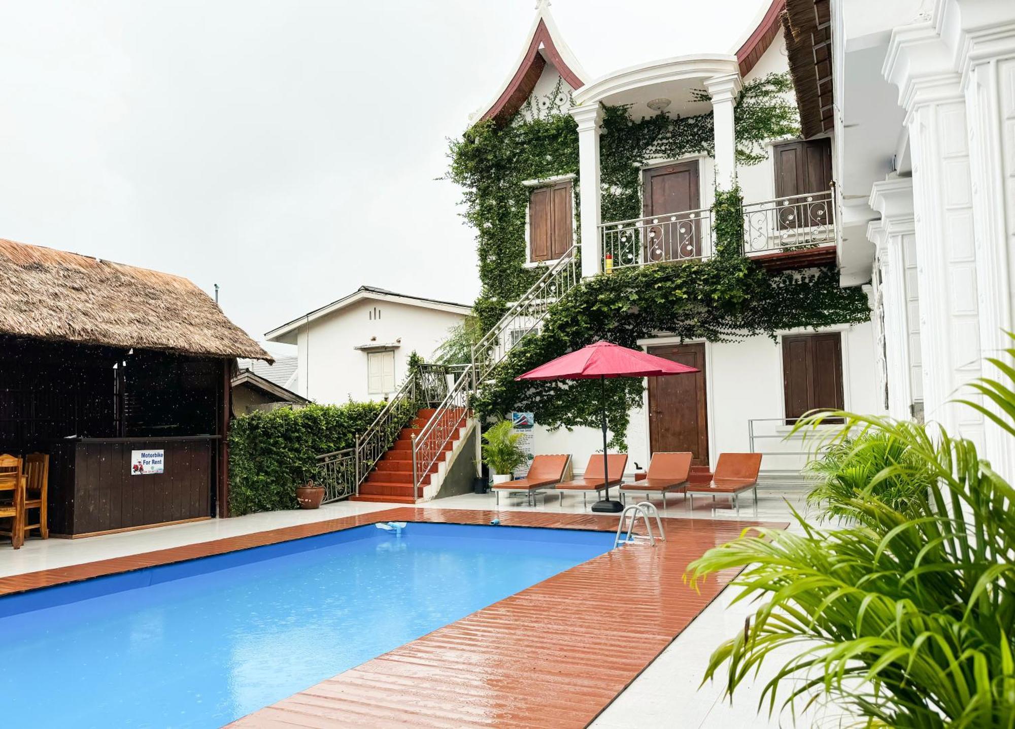 Sabai Sabai Backpackers Hostel 루앙프라방 외부 사진
