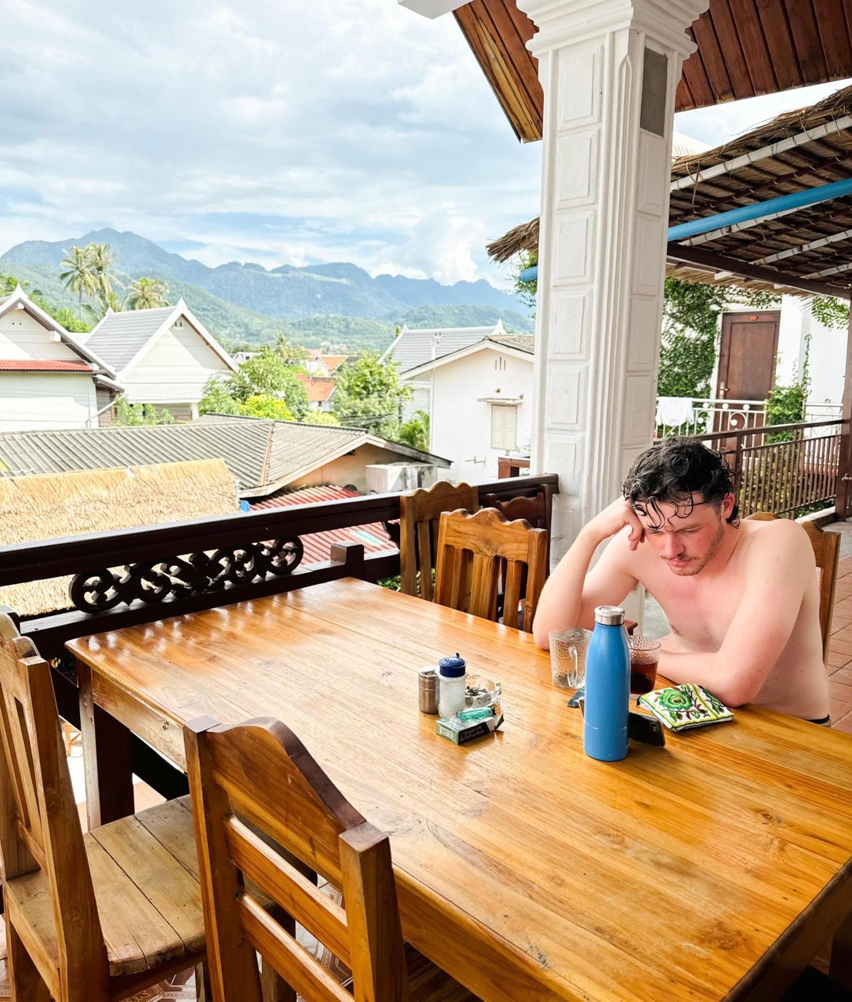 Sabai Sabai Backpackers Hostel 루앙프라방 외부 사진