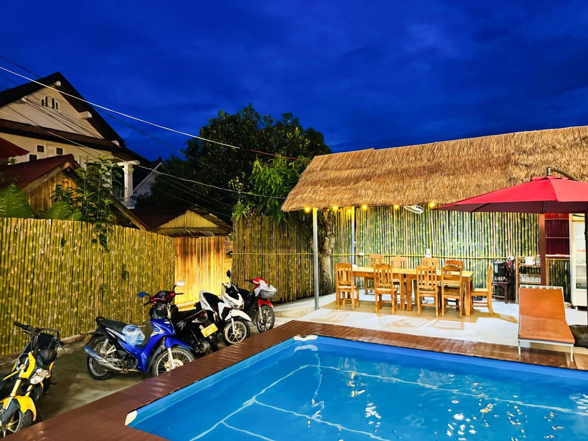 Sabai Sabai Backpackers Hostel 루앙프라방 외부 사진
